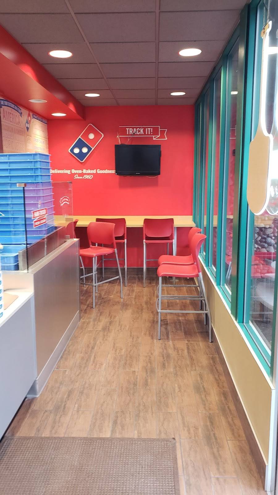 Dominos Pizza | meal delivery | 4800 Point Fosdick Dr, Gig Harbor, WA 98335, USA | 2538511020 OR +1 253-851-1020