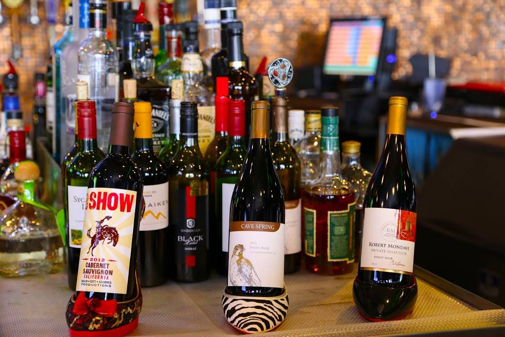 Pub Fiction | restaurant | 1242 Garner Rd W, Ancaster, ON L9G 3K9, Canada | 9053049990 OR +1 905-304-9990