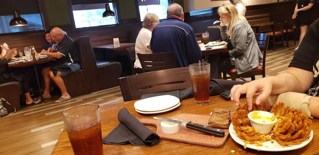 Outback steakhouse wabash, springfield illinois | restaurant | 2590 Wabash Ave, Springfield, IL 62704, USA | 2175232815 OR +1 217-523-2815