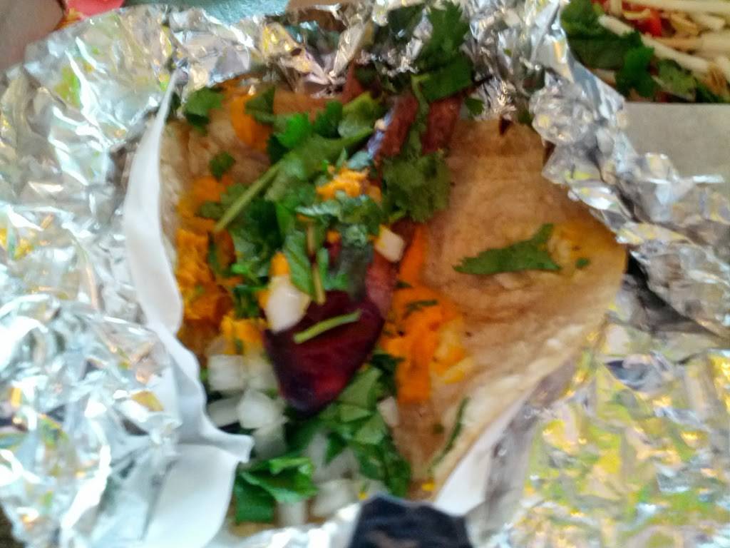 La Chinita Poblana | restaurant | 927 E Westfield Blvd, Indianapolis, IN 46220, USA | 3177228108 OR +1 317-722-8108