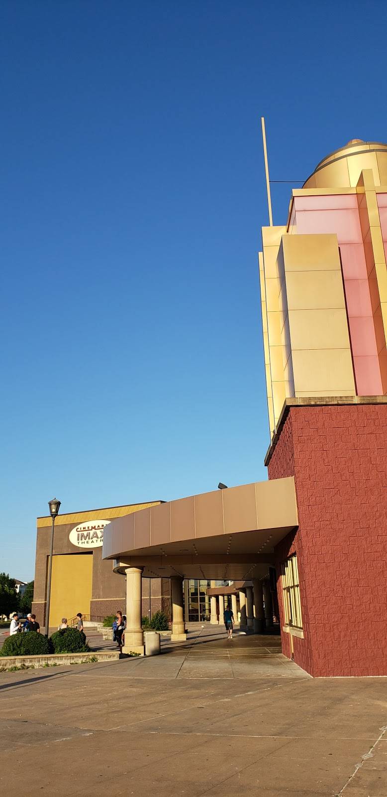 Cinemark Tulsa IMAX | meal takeaway | 10802 E 71st St S, Tulsa, OK 74133, USA | 9182501956 OR +1 918-250-1956