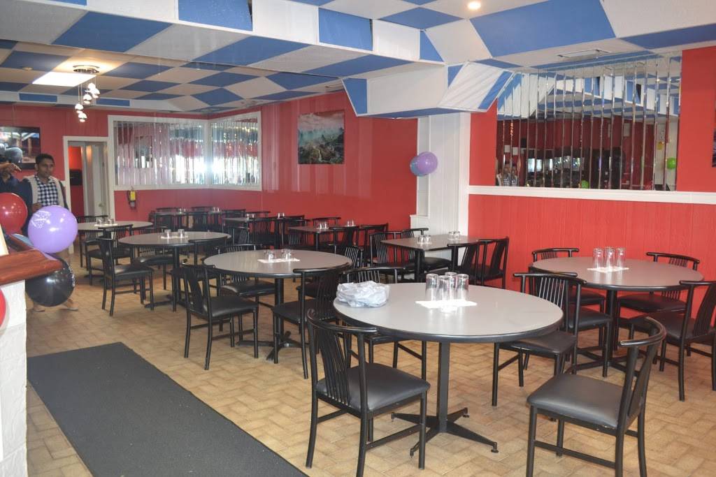 Redchillies | restaurant | 8674 Lundys Ln, Niagara Falls, ON L2H 1H4, Canada | 9053512098 OR +1 905-351-2098