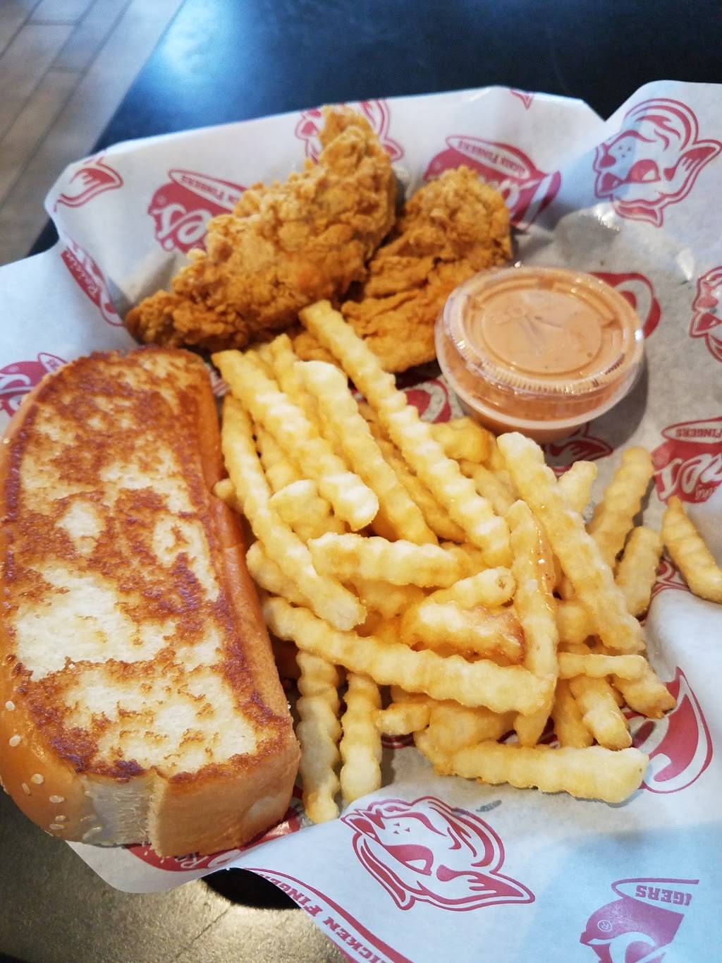 Raising Canes Chicken Fingers | meal takeaway | 26801 Aliso Creek Rd, Aliso Viejo, CA 92656, USA | 9494480241 OR +1 949-448-0241