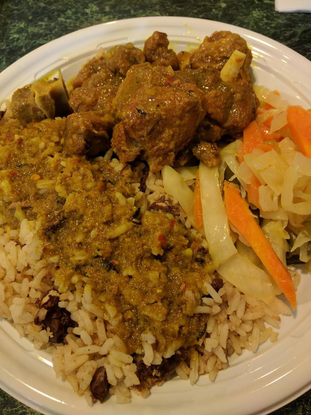 Jamaican Me Crazy | restaurant | 776 Main St, Willimantic, CT 06226, USA | 8609428831 OR +1 860-942-8831