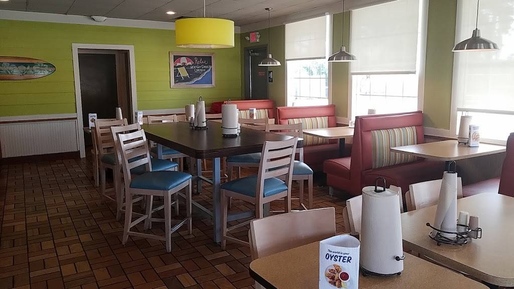 Captain Ds | restaurant | 5640 University Blvd W, Jacksonville, FL 32216, USA | 9047374444 OR +1 904-737-4444