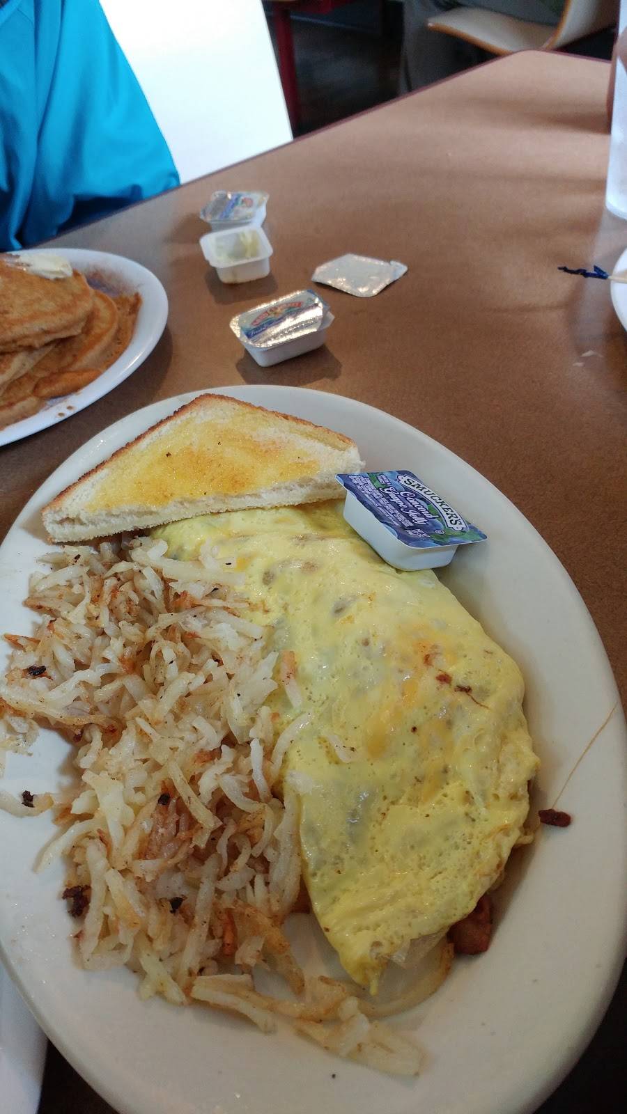 Olde Towne Pancake House and Catering | restaurant | 142 Boone St, Jonesborough, TN 37659, USA | 4239138111 OR +1 423-913-8111