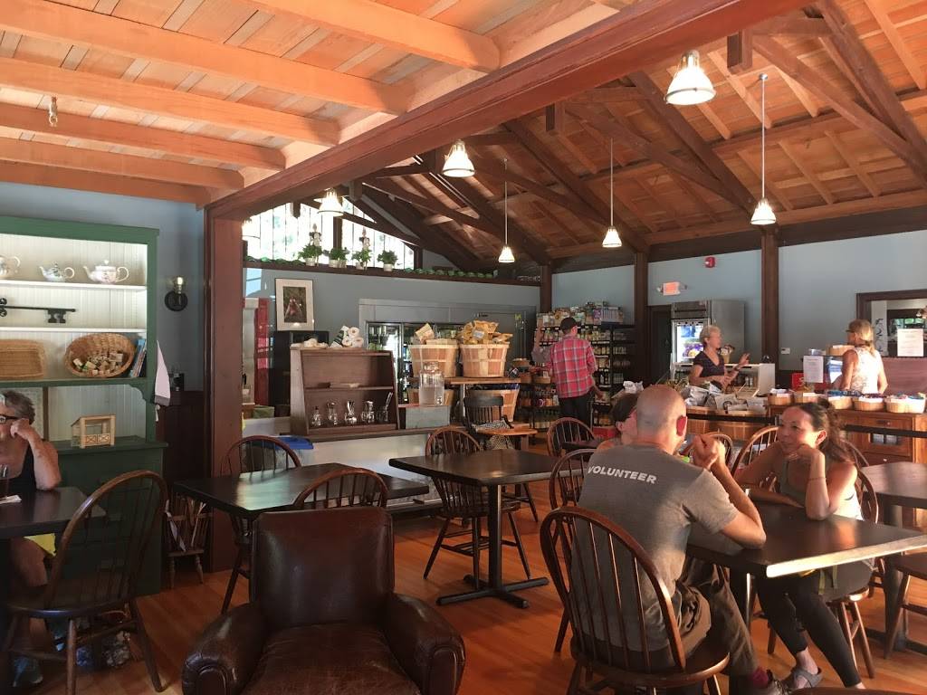 Loma Mar Store | restaurant | 8150 Pescadero Creek Rd, Loma Mar, CA 94021, USA | 6508790203 OR +1 650-879-0203