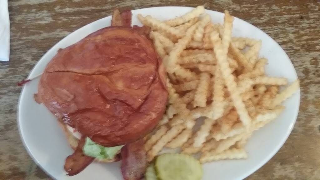 Sherwood Point Grill | restaurant | 6962 Co Rd M, Sturgeon Bay, WI 54235, USA | 9207439814 OR +1 920-743-9814