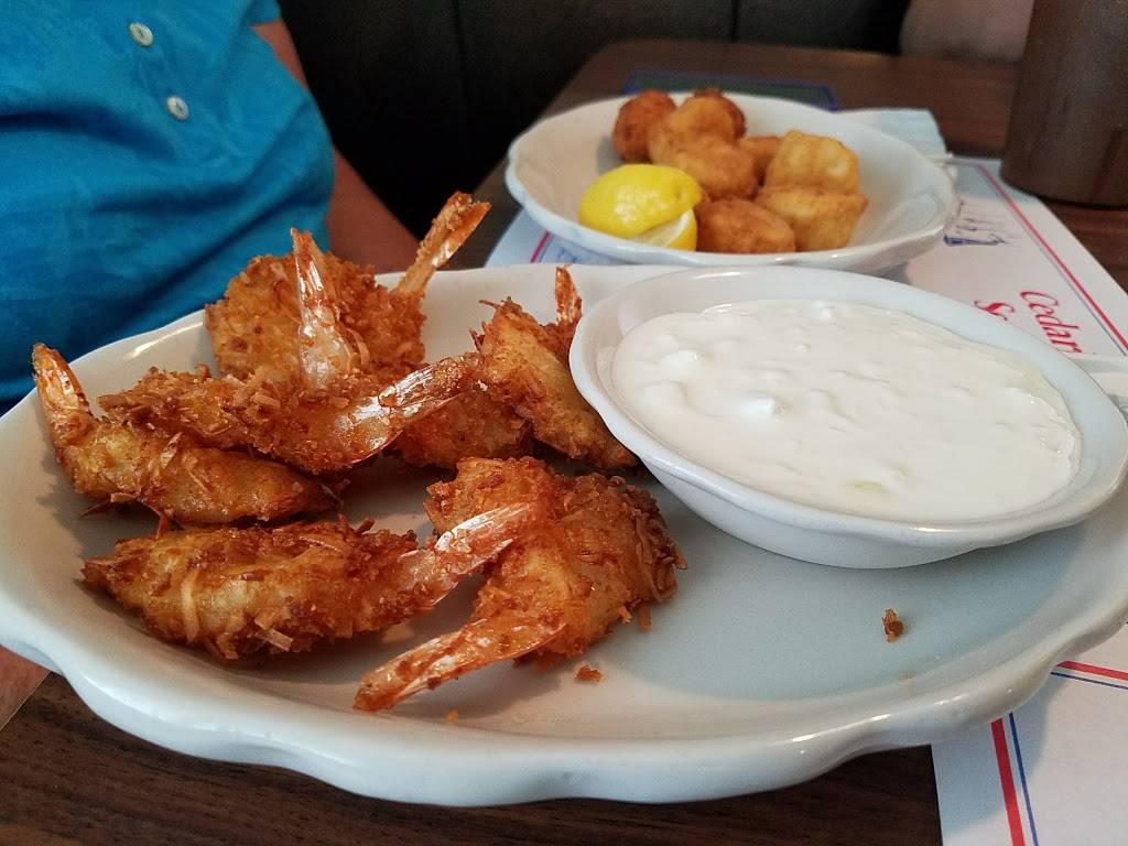 Cedar River Seafood | restaurant | 4010, 8609 US-441, Leesburg, FL 34788, USA | 3527283377 OR +1 352-728-3377