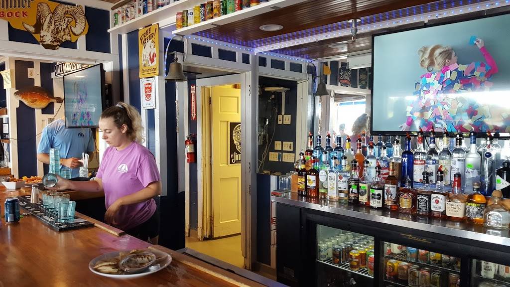 Dockside Restaurant | restaurant | 1308 Airlie Rd, Wilmington, NC 28403, USA | 9102562752 OR +1 910-256-2752