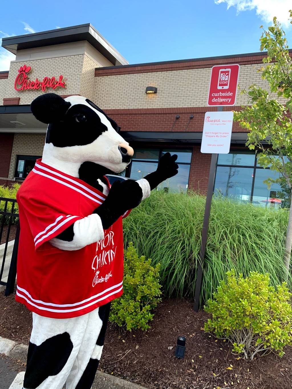 Chick-fil-A West Hills | restaurant | 7520 Kingston Pike, Knoxville, TN 37919, USA | 8655880100 OR +1 865-588-0100