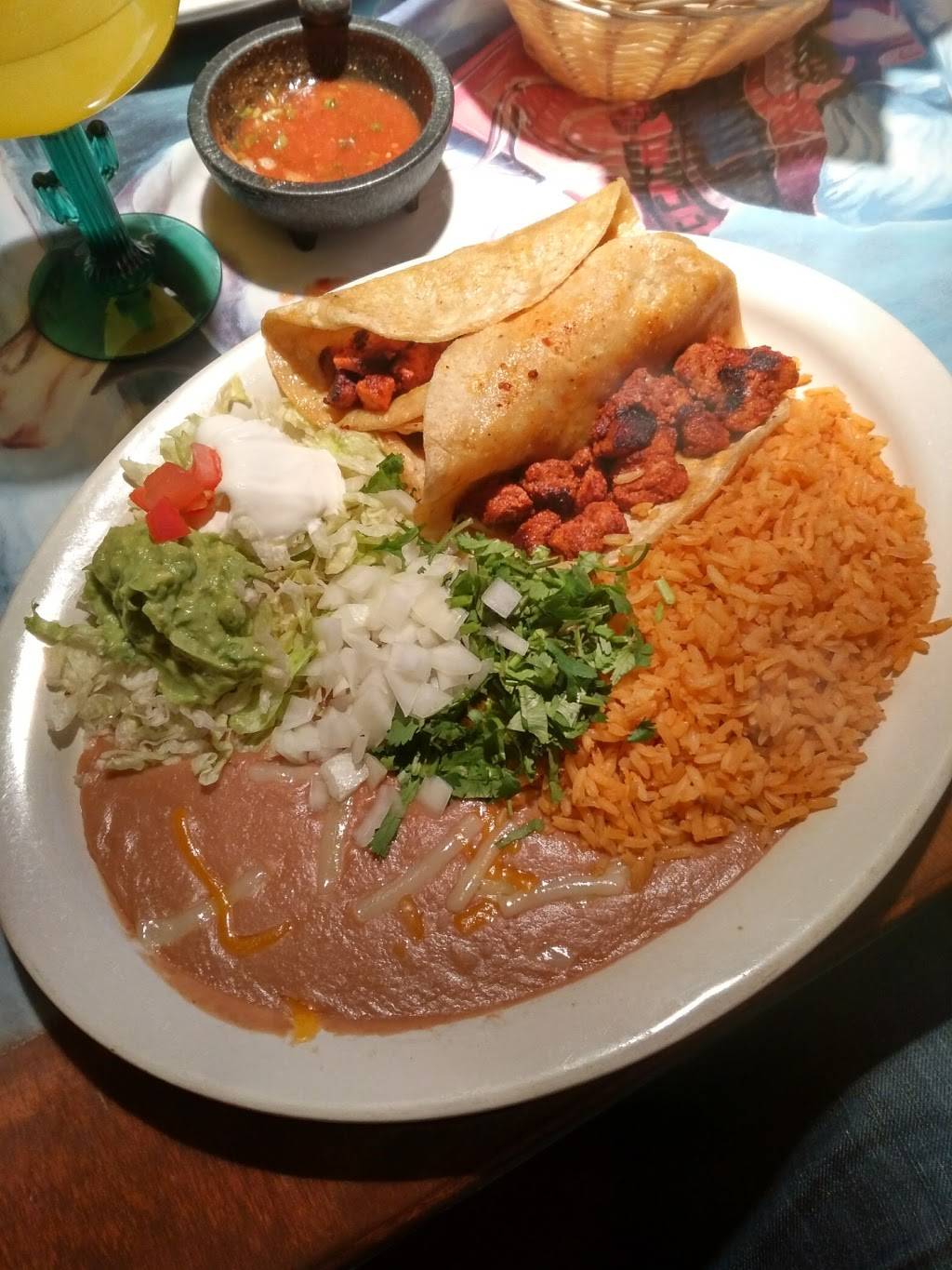 El Charro | restaurant | 1711 Schofield Ave, Schofield, WI 54476, USA | 7153038355 OR +1 715-303-8355