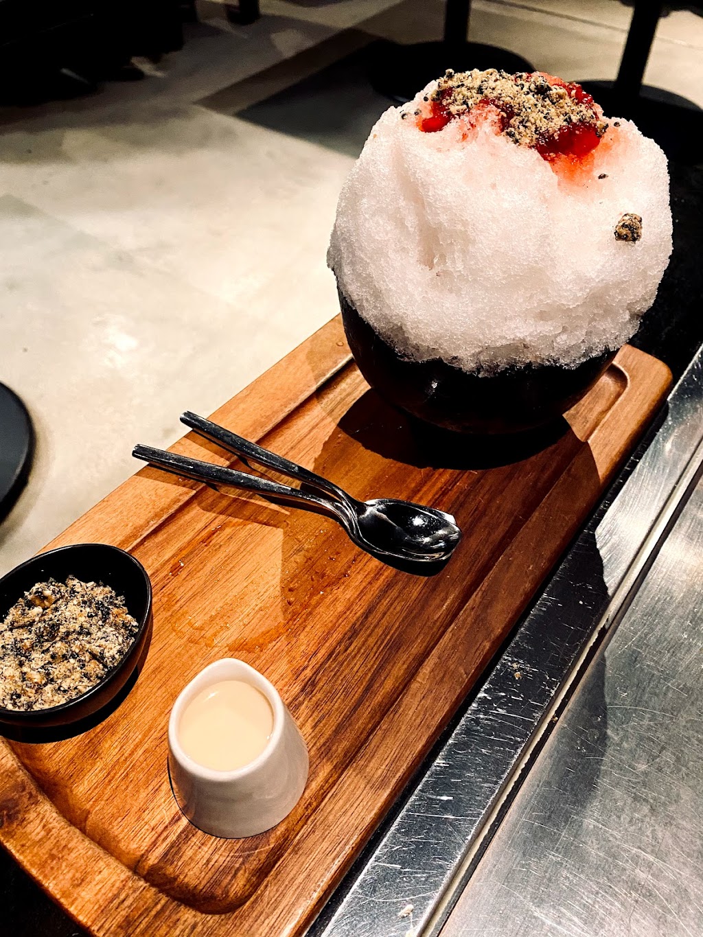 Gaijin | restaurant | 950 W Lake St, Chicago, IL 60607, USA | 3122651348 OR +1 312-265-1348