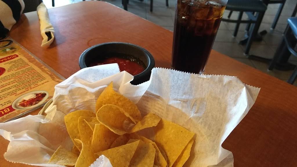 El Burrito Loco | restaurant | 1971 E Beltline Ave NE, Grand Rapids, MI 49525, USA | 6164470415 OR +1 616-447-0415