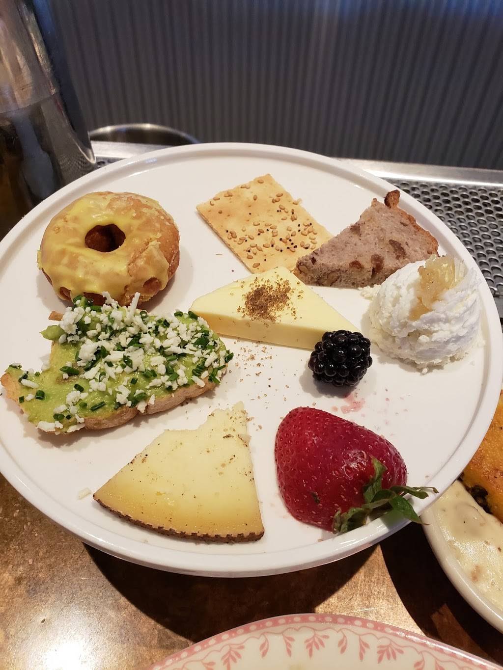 The Rustic | restaurant | 17619 La Cantera Pkwy Ste 204, San Antonio, TX 78257, USA | 2102457500 OR +1 210-245-7500