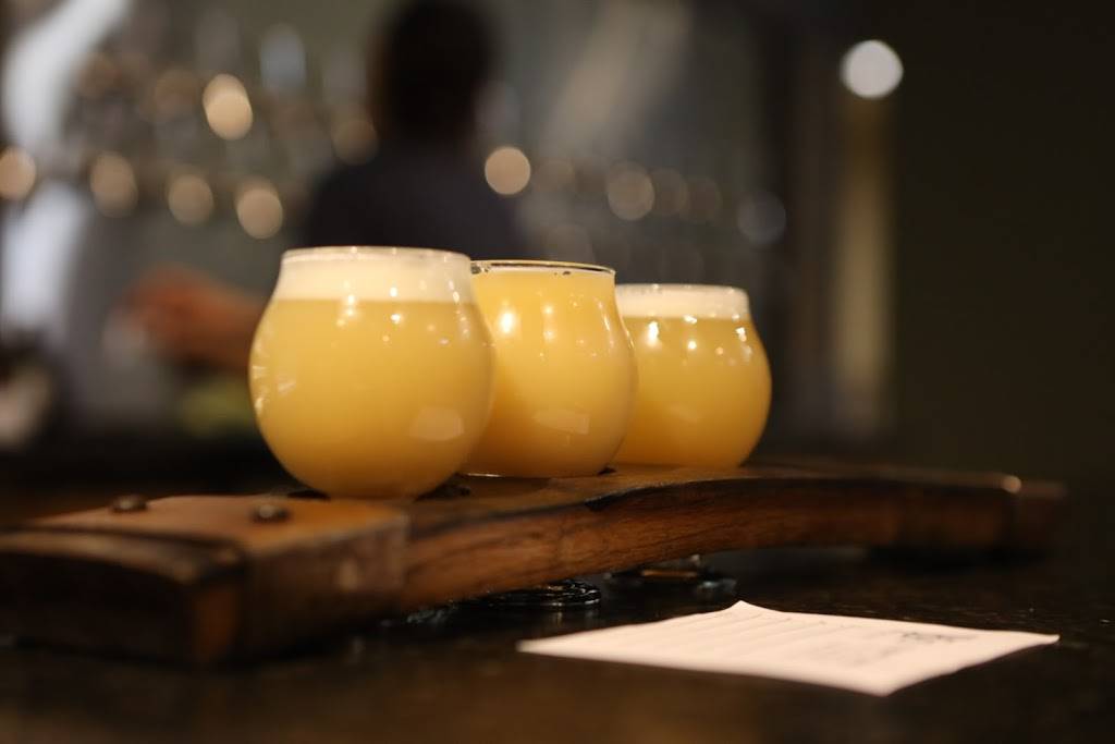 B-52 Brewing Co. | restaurant | 12470 Milroy Ln, Conroe, TX 77304, USA | 9364474677 OR +1 936-447-4677