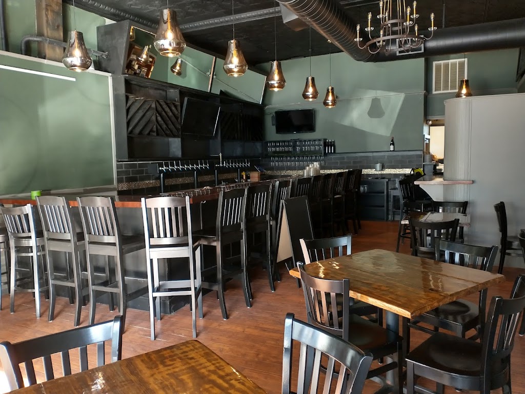 Food Court | restaurant | 39 Court St, Plymouth, MA 02360, USA | 7743435657 OR +1 774-343-5657