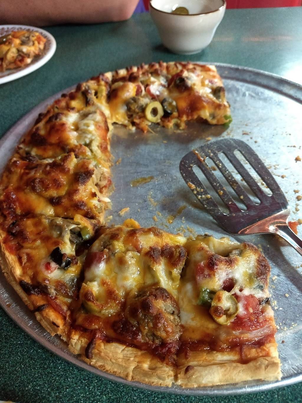 Blue Goose Pizza | restaurant | S2106 24 Valley Rd, La Farge, WI 54639, USA | 6086254335 OR +1 608-625-4335