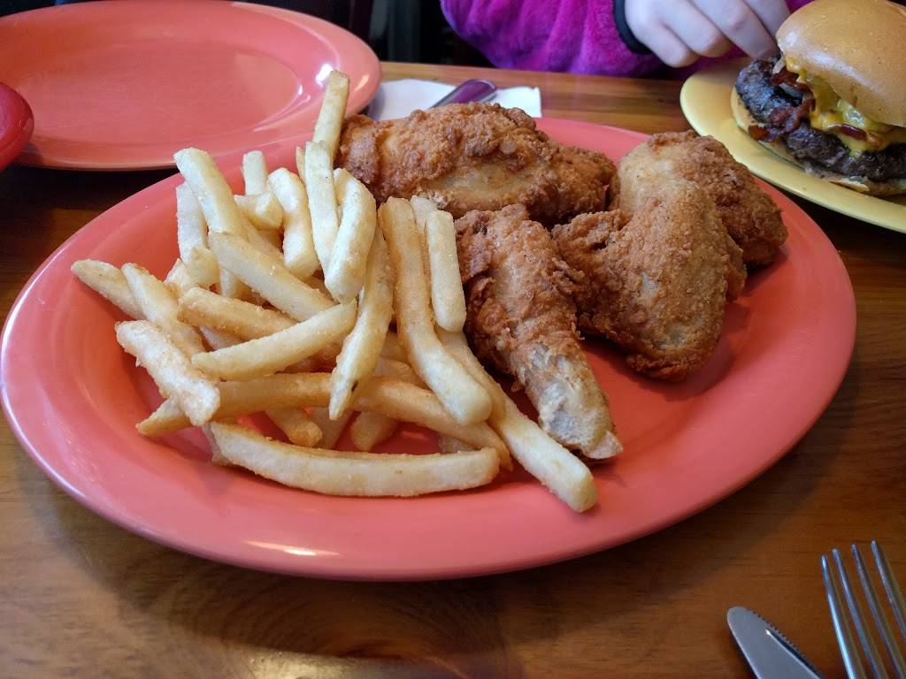 Barnwood Restaurant | restaurant | 14 Deer Ln, Catskill, NY 12414, USA | 5189432200 OR +1 518-943-2200