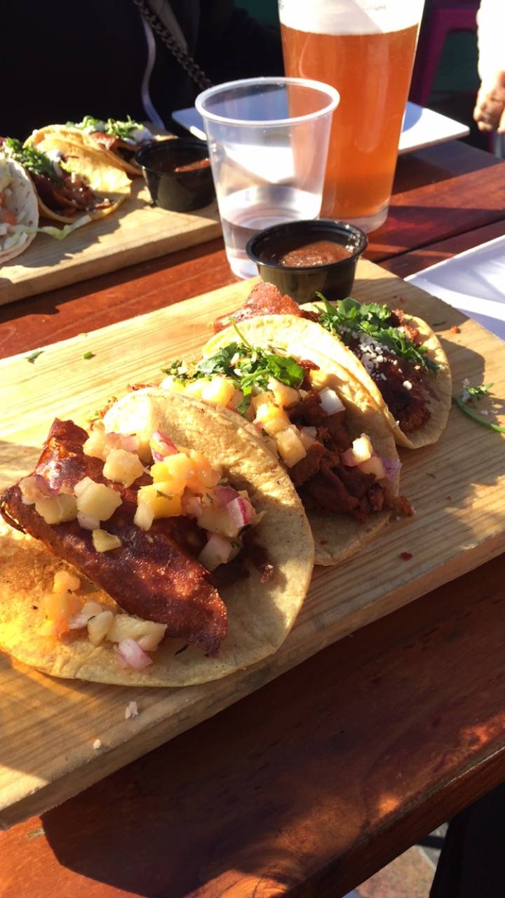 El Prez | restaurant | 4190 Mission Blvd, San Diego, CA 92109, USA | 8587502512 OR +1 858-750-2512