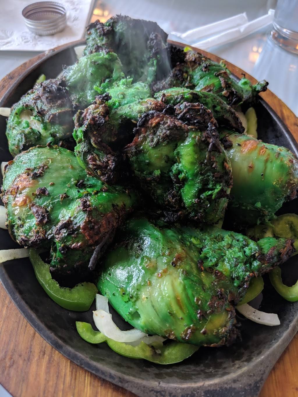 Saras Pakistani & Indian Cuisine | restaurant | 2860 Showplace Dr, Naperville, IL 60564, USA | 6307177865 OR +1 630-717-7865