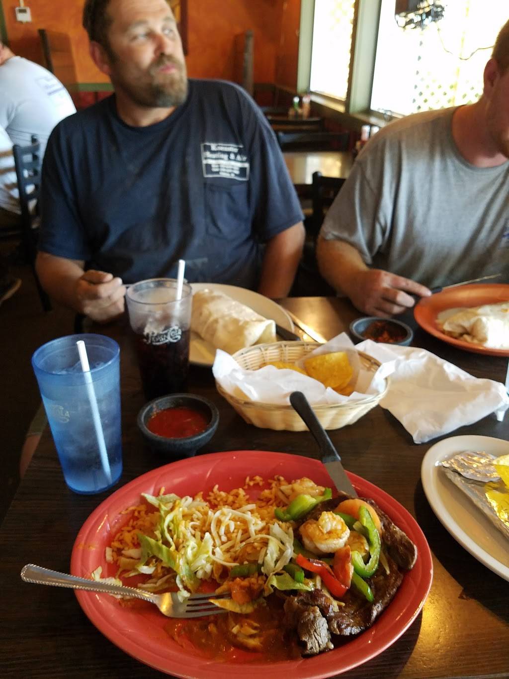 Tequila Grill | restaurant | 125 4th St, Kalona, IA 52247, USA | 3196563133 OR +1 319-656-3133