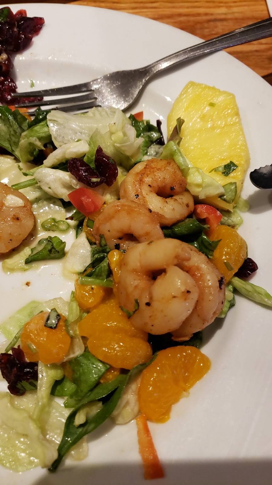 Chilis Grill & Bar | meal takeaway | 6950 Market Pl Dr, Goleta, CA 93117, USA | 8059688585 OR +1 805-968-8585