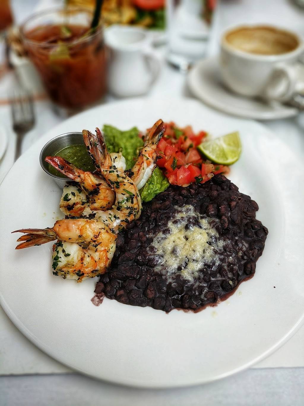 James Beach | restaurant | 60 N Venice Blvd, Venice, CA 90291, USA | 3108235396 OR +1 310-823-5396