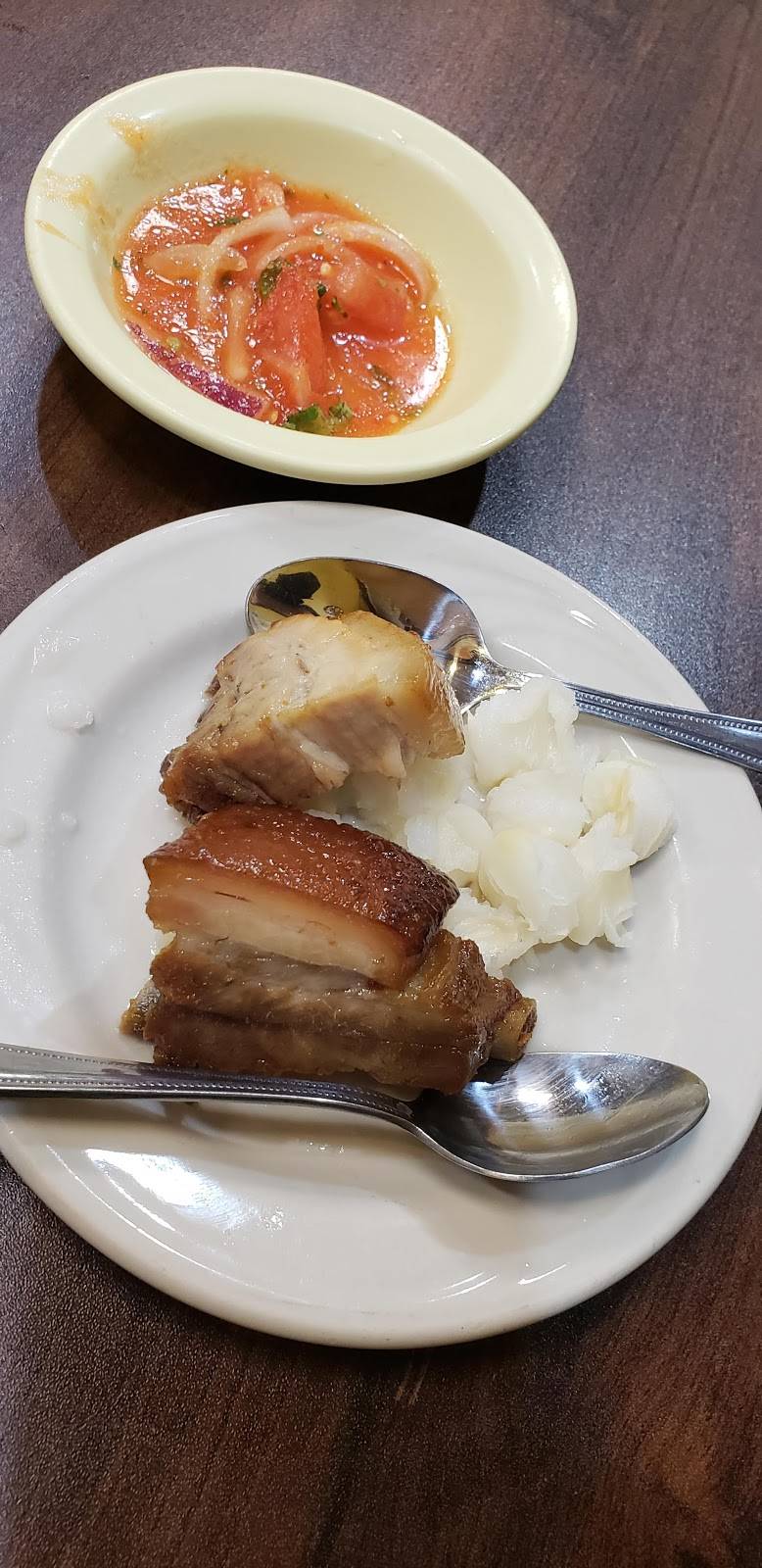 Delicias Crucita - Comida Ecuatoriana | restaurant | 3810 N Central Ave, Chicago, IL 60634, USA | 7086697151 OR +1 708-669-7151