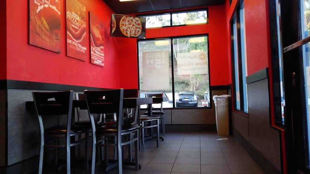 Pizza Hut | restaurant | 11808 Rancho Bernardo Rd, San Diego, CA 92128, USA | 8584874140 OR +1 858-487-4140