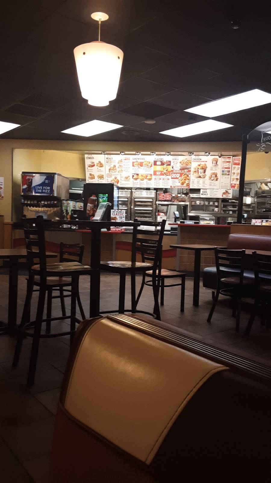 KFC | restaurant | 4175 W Shaw Ave, Fresno, CA 93722, USA | 5592755917 OR +1 559-275-5917