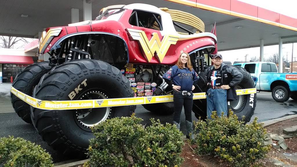 Circle K | meal takeaway | 1550 W Lee St, Greensboro, NC 27403, USA | 3362920263 OR +1 336-292-0263