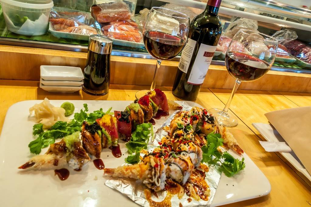 Sake Sushi & Grill | restaurant | 697 E Golf Rd, Schaumburg, IL 60173, USA | 8478855033 OR +1 847-885-5033