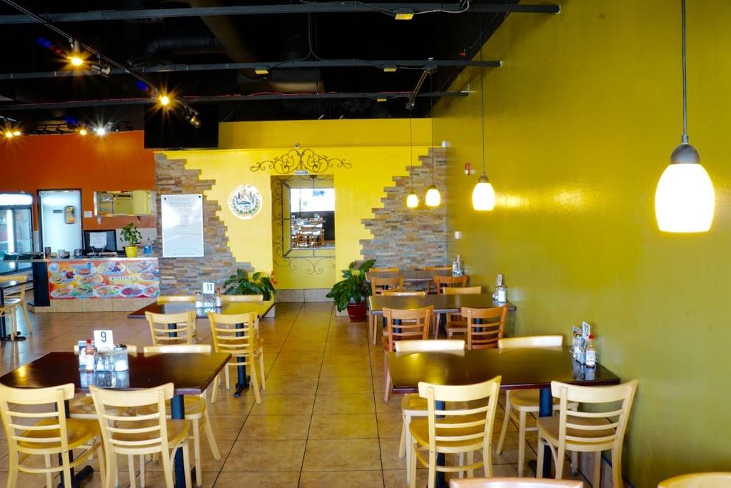 Christinas Salvadorian Food | restaurant | 10665 W Indian School Rd, Avondale, AZ 85392, USA | 6232494481 OR +1 623-249-4481