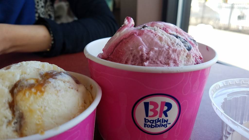 Dunkin Donuts | cafe | 5130 N Broadway, Chicago, IL 60640, USA | 7738784623 OR +1 773-878-4623