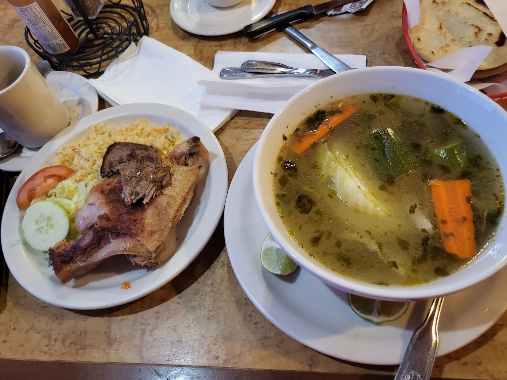 Esmeraldas Cafe | restaurant | 1000 E Charleston Blvd # 101, Las Vegas, NV 89104, USA | 7023881404 OR +1 702-388-1404