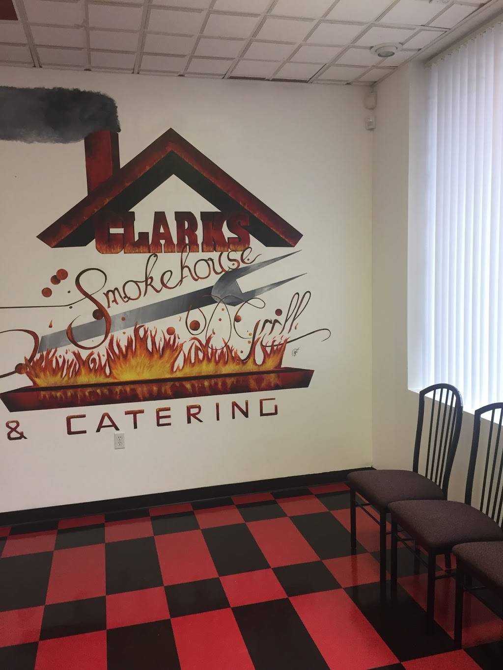 Clarks Smokehouse Grill | restaurant | 2440 Seven Mile E, Detroit, MI 48234, USA | 3133657388 OR +1 313-365-7388