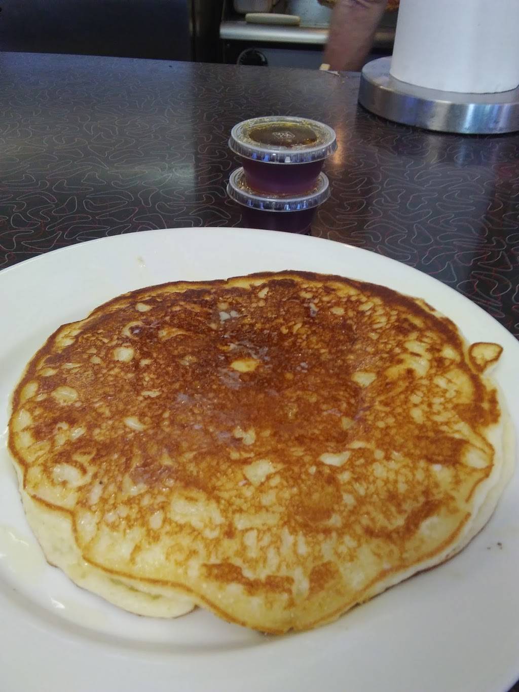 Starliner Diner | restaurant | 5111 W Maryland Ave, Glendale, AZ 85301, USA | 6238428848 OR +1 623-842-8848