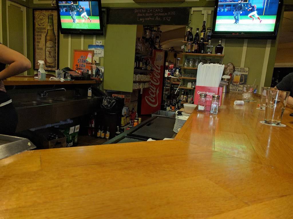 Par Four Restaurant | restaurant | 93 Plant St, Groton, CT 06340, USA | 8604469146 OR +1 860-446-9146