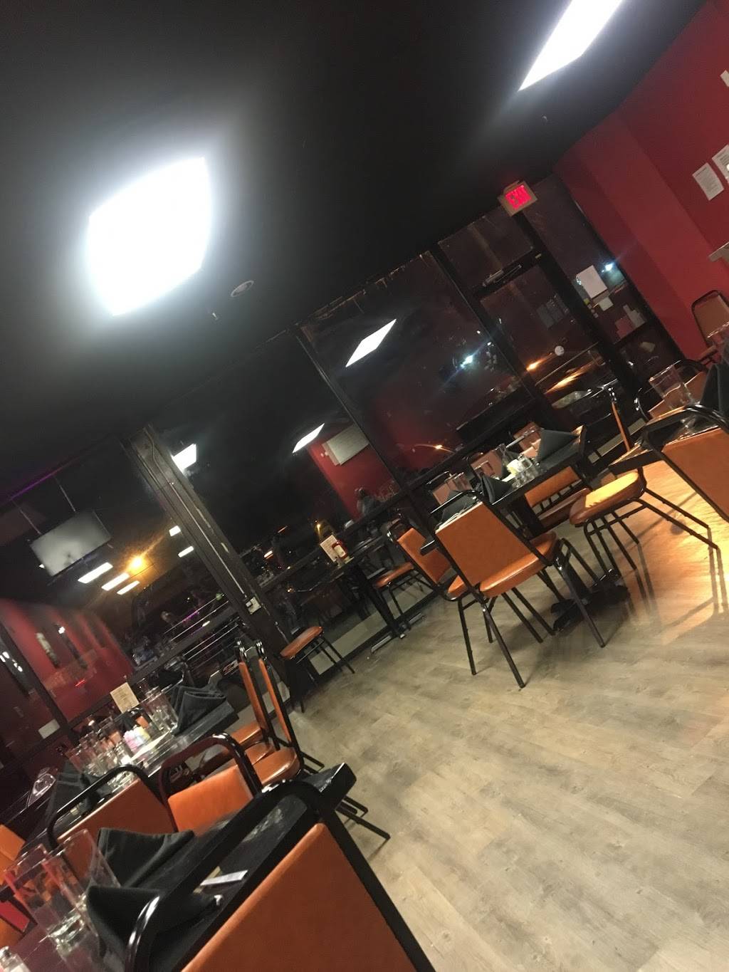 M & T Restaurant | restaurant | 5600 National Turnpike, Louisville, KY 40214, USA | 5023682090 OR +1 502-368-2090