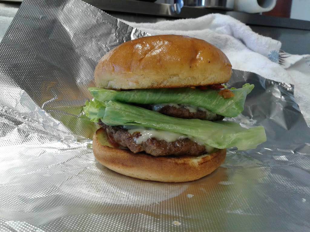 Annies Sunset Cafe | restaurant | 11 Park Dr, Earleville, MD 21919, USA | 4102752205 OR +1 410-275-2205