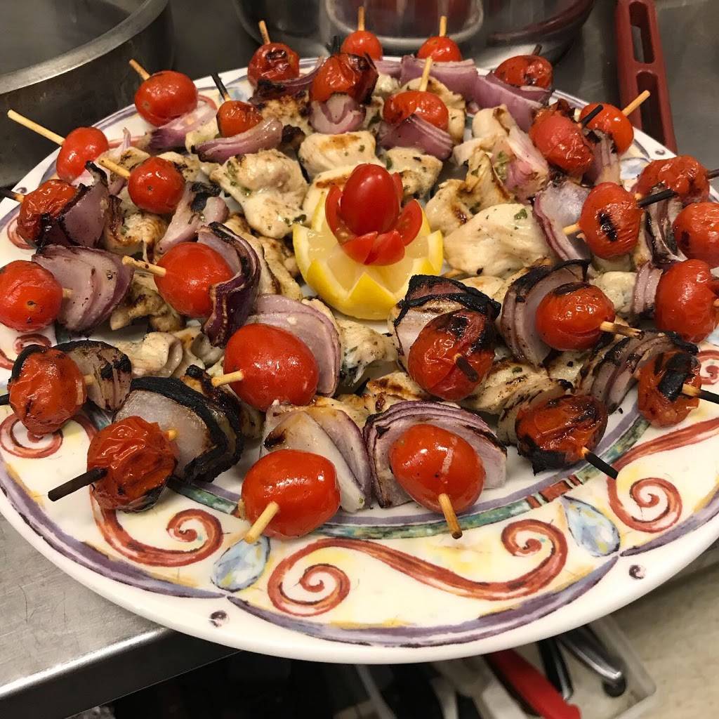 The Bullhouse | restaurant | 6369 Main St, Chestertown, NY 12817, USA | 5184948027 OR +1 518-494-8027