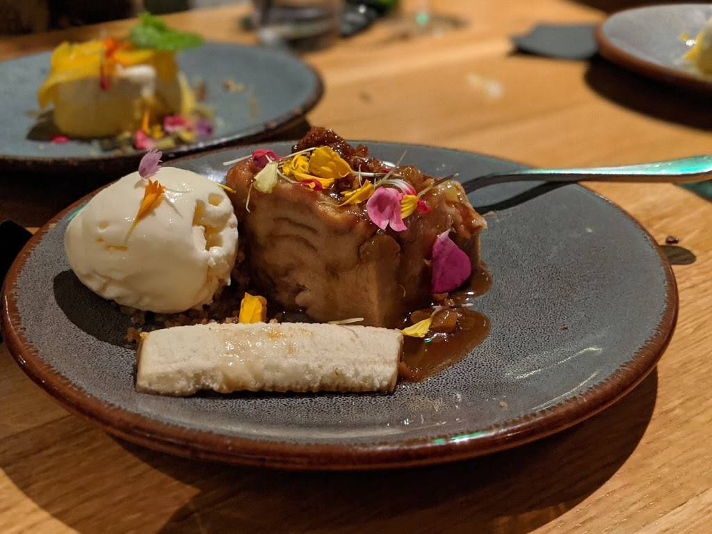 Travelers Table | restaurant | 520 Westheimer Rd, Houston, TX 77006, USA | 8324095785 OR +1 832-409-5785