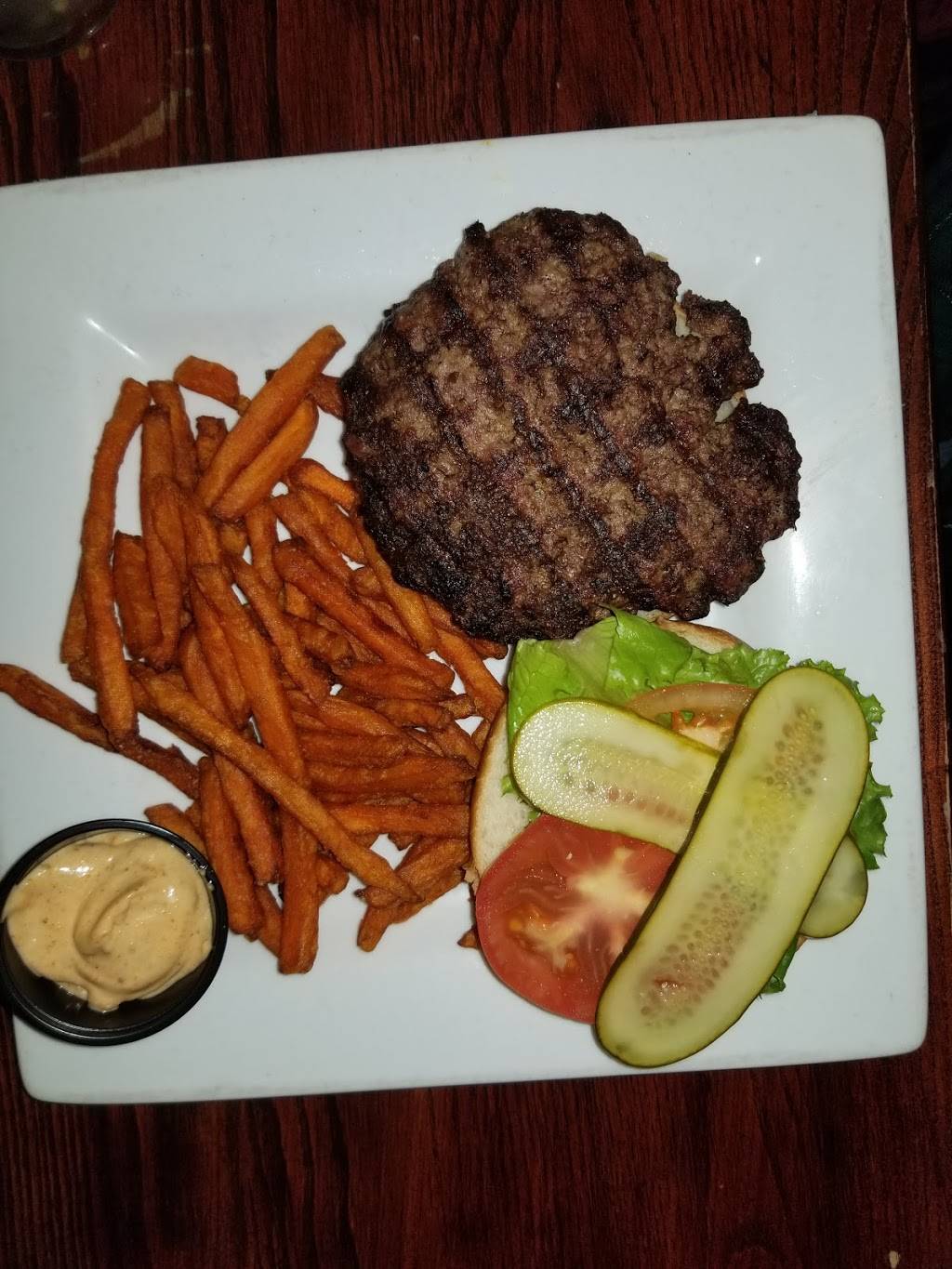 St George Arms | restaurant | 24 Main St S, Saint George, ON N0E 1N0, Canada | 5194484151 OR +1 519-448-4151