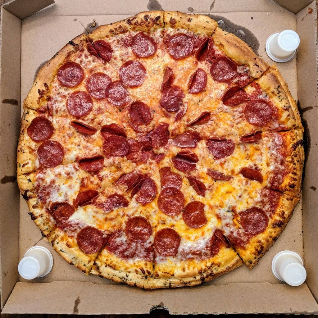 Dans Pizza ”In The Mont” | restaurant | 12373 Scarsdale Blvd Suite C, Houston, TX 77089, USA | 2813699000 OR +1 281-369-9000