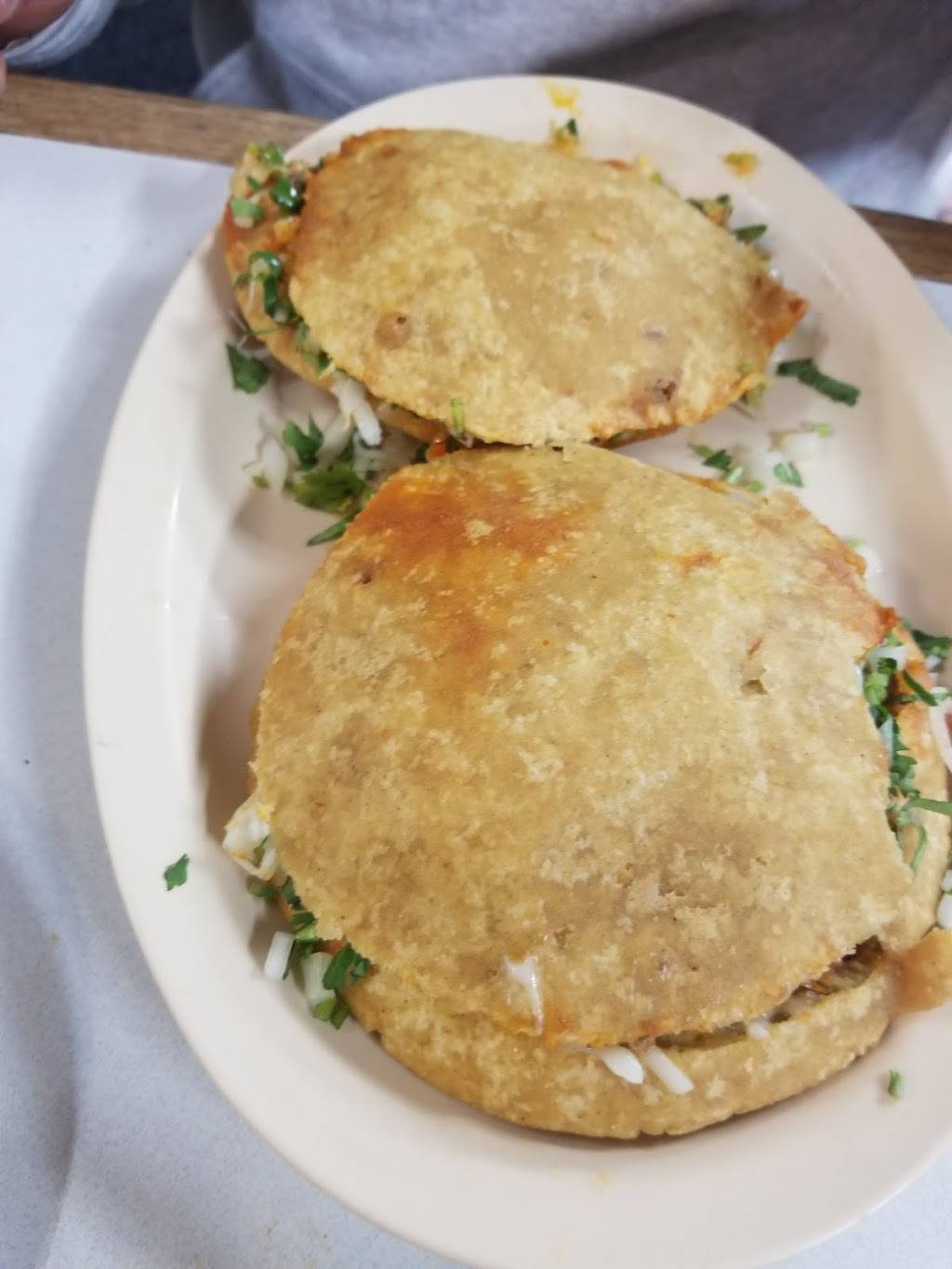 El Ojo De Agua Taqueria | restaurant | 830 E Foothill Blvd, Rialto, CA 92376, USA | 9098770876 OR +1 909-877-0876