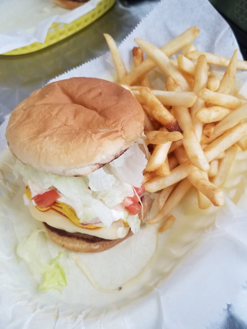 Grandma Rosies Sweet Treats | restaurant | 118-198 W Caroline St, Spring Valley, IL 61362, USA | 8156638416 OR +1 815-663-8416