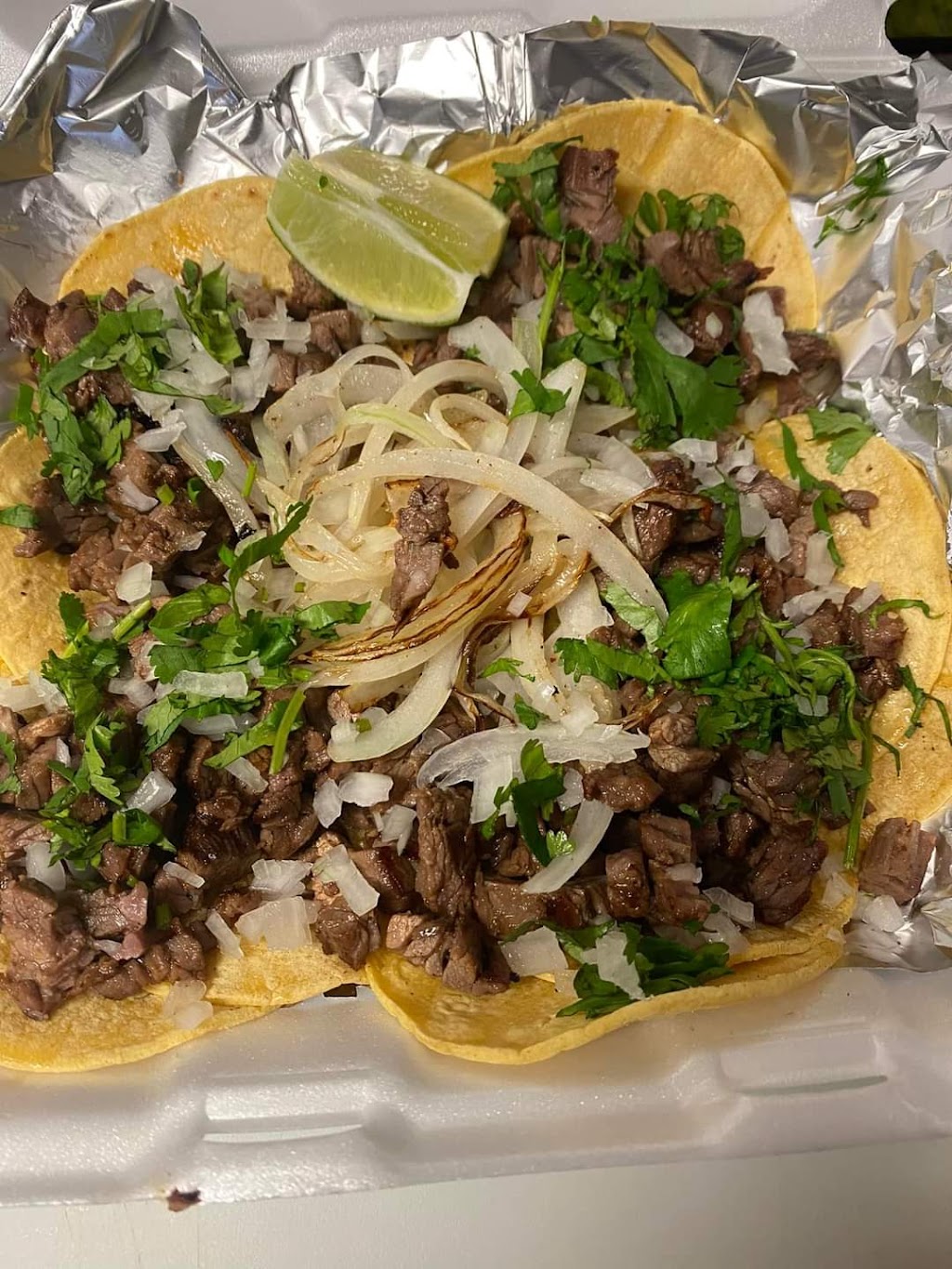 Mas Chingonas taqueria | restaurant | 11160 Circle Dr, Austin, TX 78736, USA | 7373363438 OR +1 737-336-3438