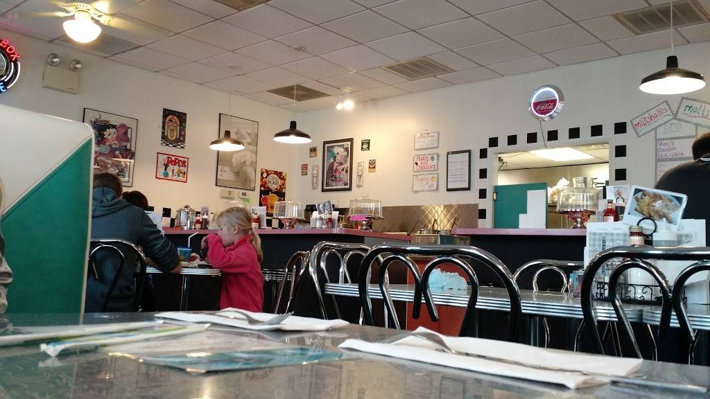 Jukebox Cafe | restaurant | 535 S Reading Ave, Boyertown, PA 19512, USA | 6103697272 OR +1 610-369-7272