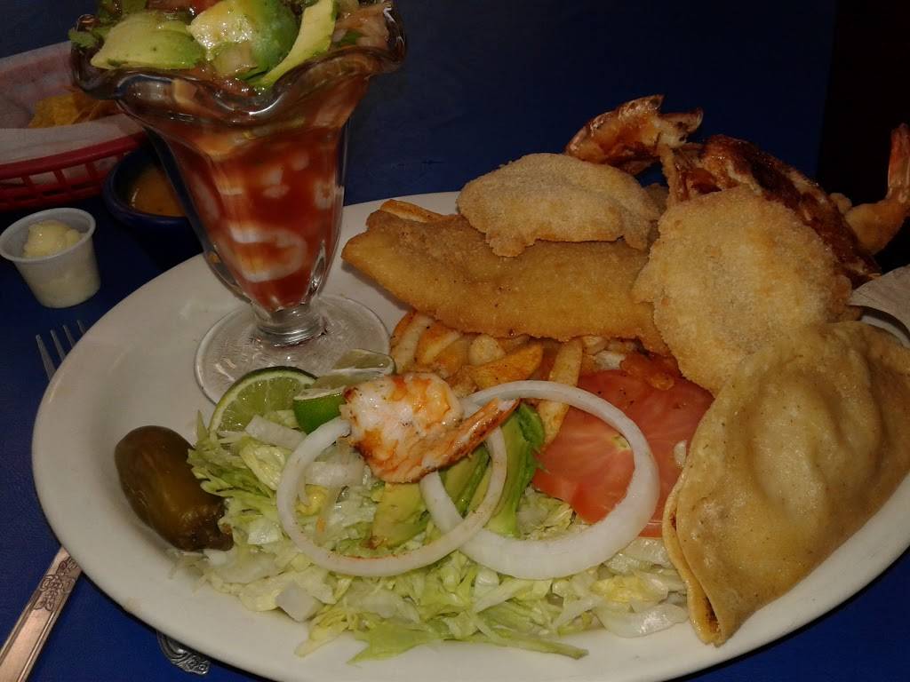Mariscos La Reyna | restaurant | 3349 W Illinois Ave, Dallas, TX 75211, USA | 2143398630 OR +1 214-339-8630